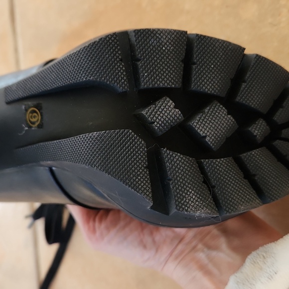 Black Lace-Up Heeled Boots, Ultra, size 6 - Picture 6 of 6